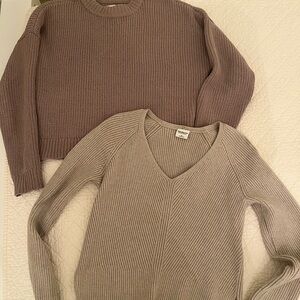 Abercrombie & Fitch sweaters - size XS